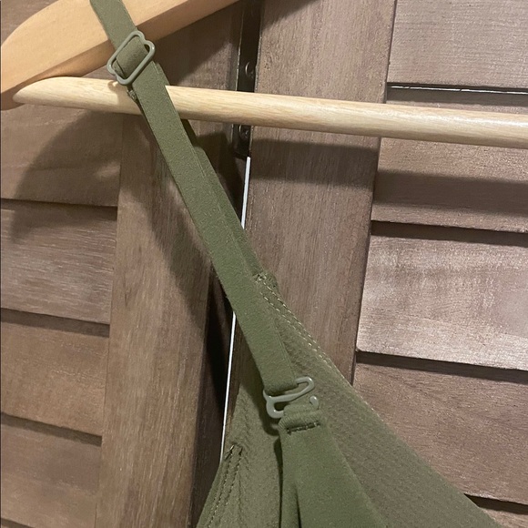 Athleta Olive Midi Dress - Picture 4 of 6